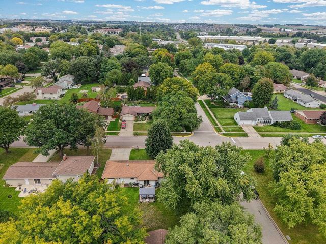 1205 Wexford Drive, Waunakee, WI 53597