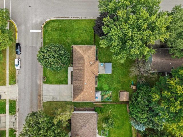 1205 Wexford Drive, Waunakee, WI 53597