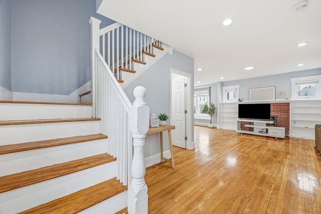 3 Florence St, Quincy, MA 02170