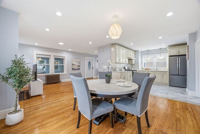 3 Florence St, Quincy, MA 02170