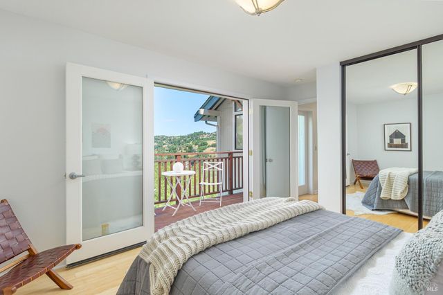 27 OAKWOOD Ct, San Anselmo, CA 94960