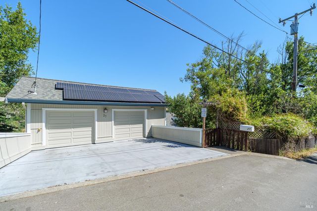 27 OAKWOOD Ct, San Anselmo, CA 94960