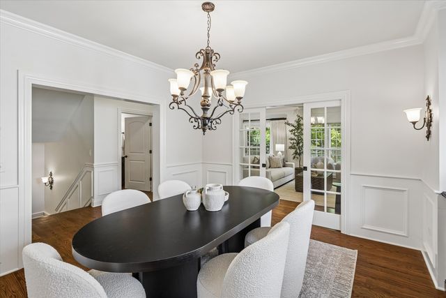 639 N Wright Street, Naperville, IL 60563