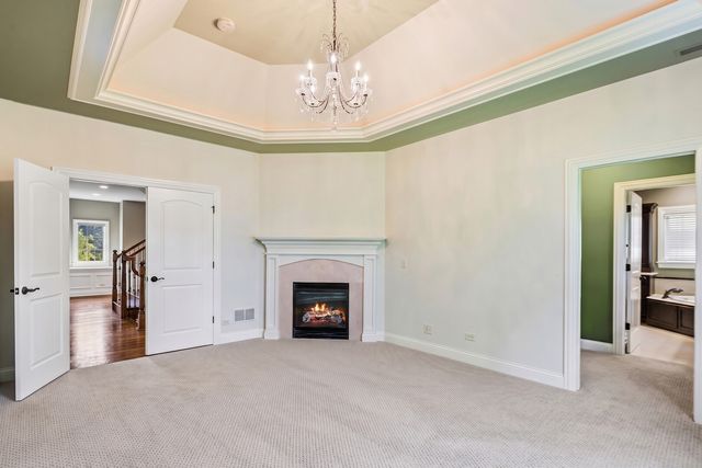 639 N Wright Street, Naperville, IL 60563