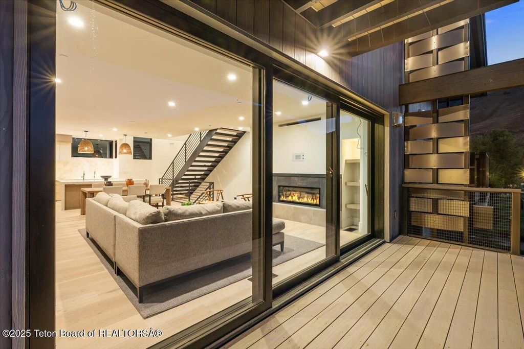 420 HIDDEN HOLLOW Drive, Jackson, WY 83001 photo 13