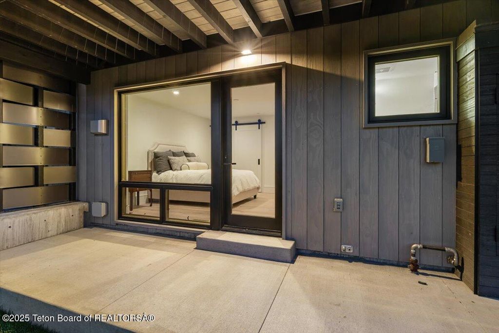 420 HIDDEN HOLLOW Drive, Jackson, WY 83001 photo 16