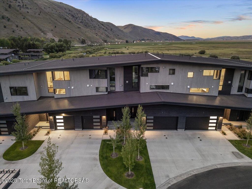 420 HIDDEN HOLLOW Drive, Jackson, WY 83001 photo 19