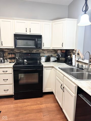 5417 Nighthawk Drive, Indianapolis, IN 46254