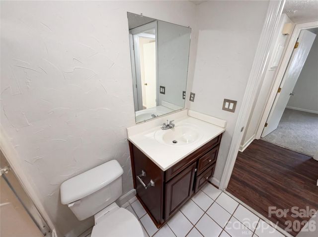 2020 Stoney Point Lane, Charlotte, NC 28210