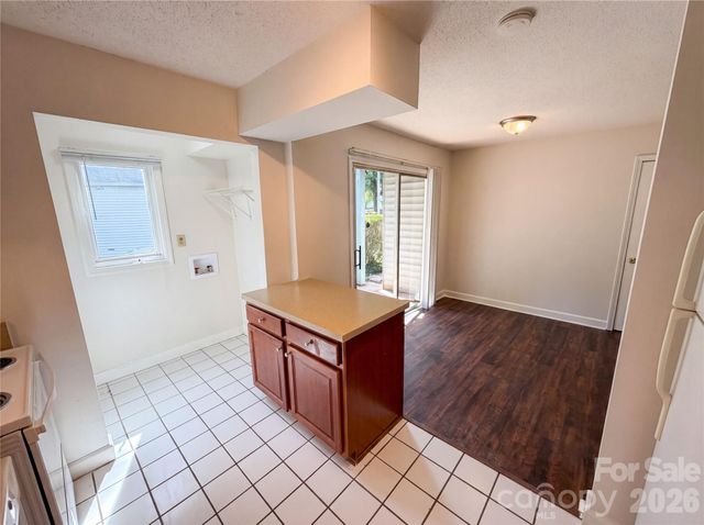 2020 Stoney Point Lane, Charlotte, NC 28210