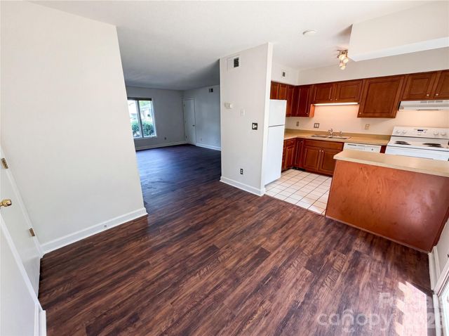 2020 Stoney Point Lane, Charlotte, NC 28210