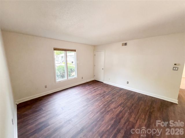 2020 Stoney Point Lane, Charlotte, NC 28210