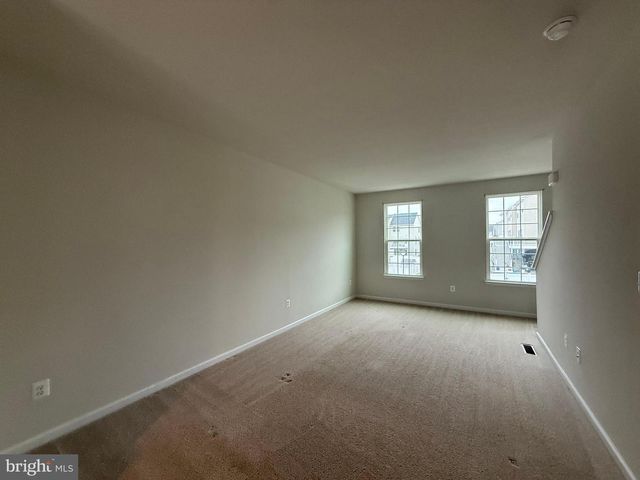 505 ROLLING VALLEY DR, Fredericksburg, VA 22405