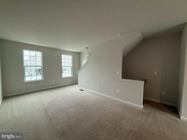 505 ROLLING VALLEY DR, Fredericksburg, VA 22405