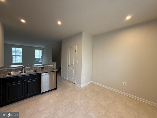 505 ROLLING VALLEY DR, Fredericksburg, VA 22405