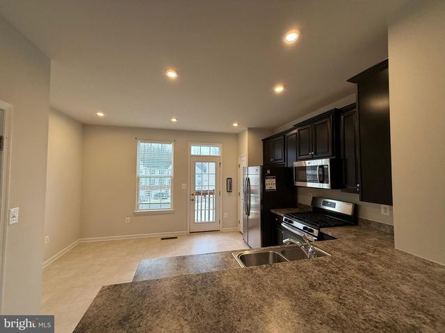 505 ROLLING VALLEY DR, Fredericksburg, VA 22405