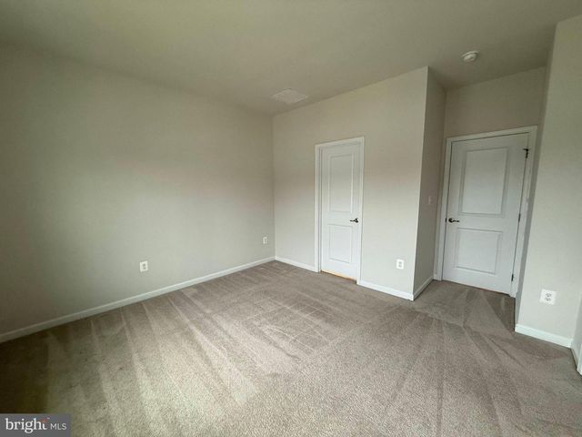 505 ROLLING VALLEY DR, Fredericksburg, VA 22405