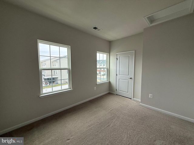 505 ROLLING VALLEY DR, Fredericksburg, VA 22405