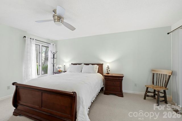 3509 Mountain Top Way, Hendersonville, NC 28739