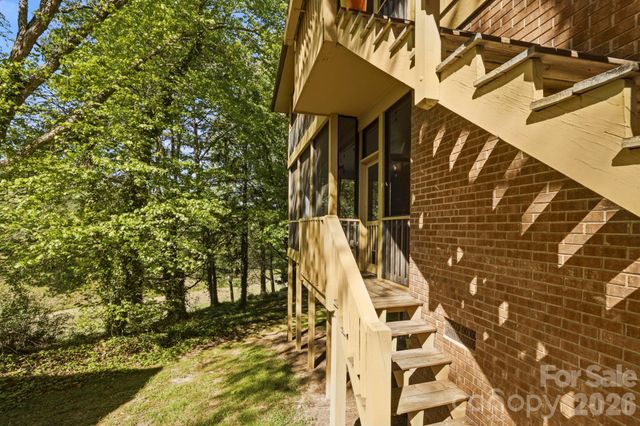 3509 Mountain Top Way, Hendersonville, NC 28739