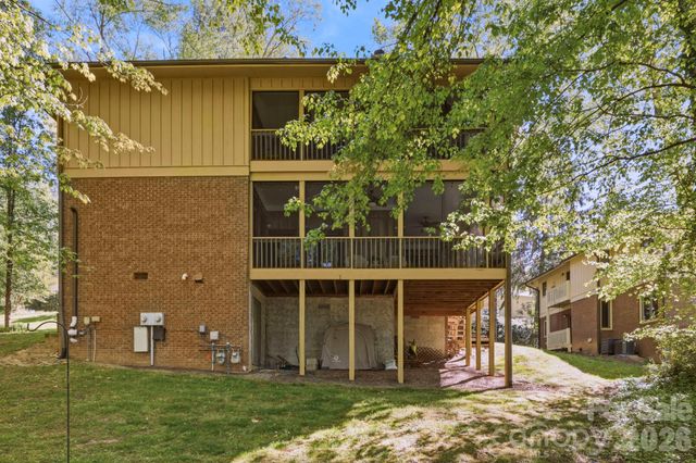 3509 Mountain Top Way, Hendersonville, NC 28739