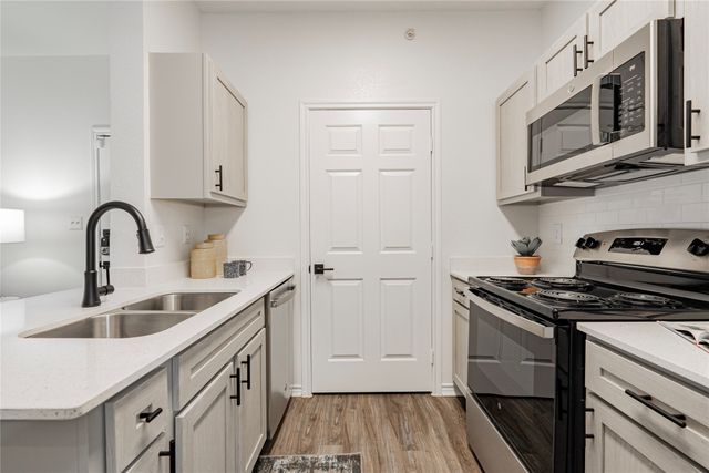 1600 N 9th Street A1R, Midlothian, TX 76065