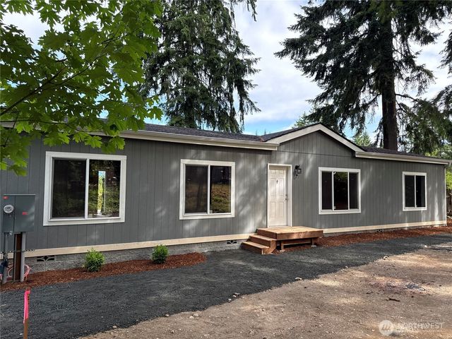 31 NE Sail Loft Court, Belfair, WA 98528
