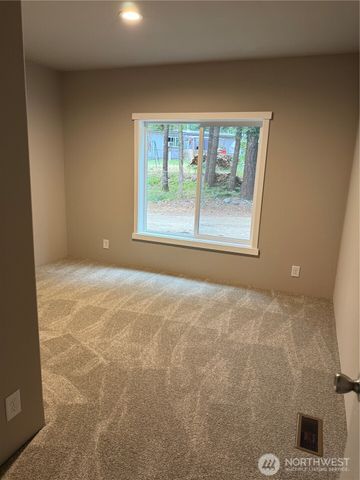 31 NE Sail Loft Court, Belfair, WA 98528