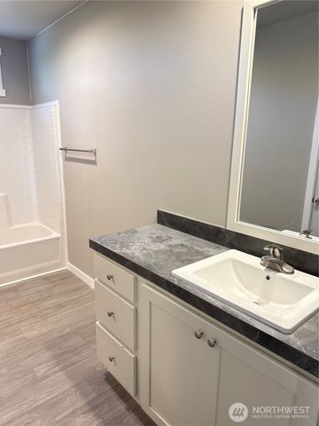 31 NE Sail Loft Court, Belfair, WA 98528