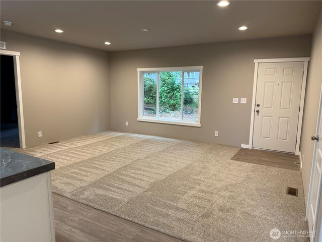 31 NE Sail Loft Court, Belfair, WA 98528