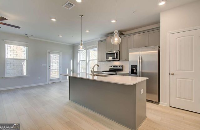 8110 Tiger Way, Riverdale, GA 30296