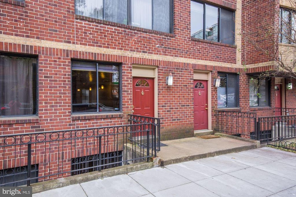 1245 13th St NW Apt 101, Washington, DC 20005