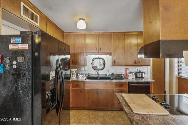 6537 N 41ST Drive, Phoenix, AZ 85019