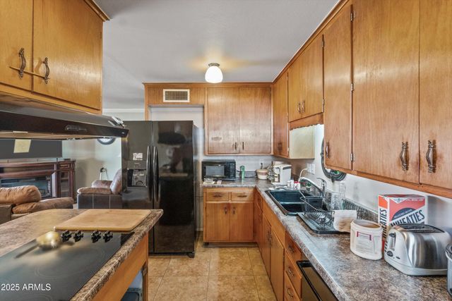 6537 N 41ST Drive, Phoenix, AZ 85019