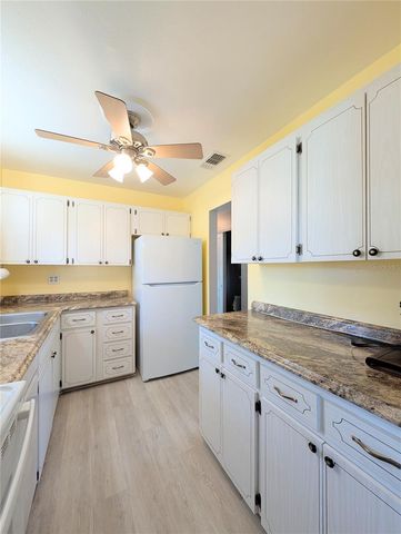 1830 SUNNY DRIVE D31, Bradenton, FL 34207