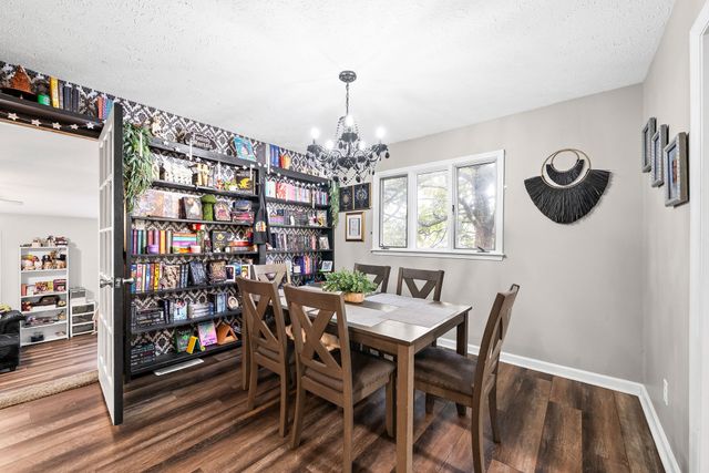 1112 Black Oak Ln, Hopkinsville, KY 42240