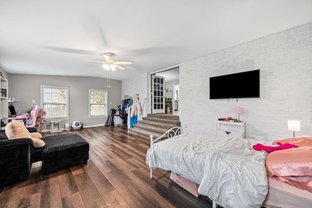 1112 Black Oak Ln, Hopkinsville, KY 42240