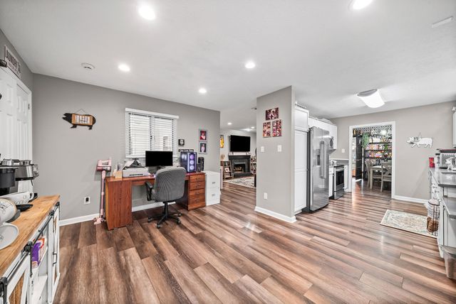 1112 Black Oak Ln, Hopkinsville, KY 42240