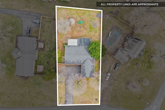 1112 Black Oak Ln, Hopkinsville, KY 42240