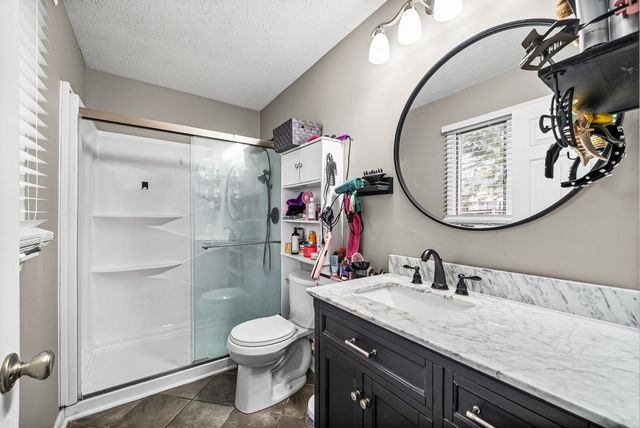 1112 Black Oak Ln, Hopkinsville, KY 42240