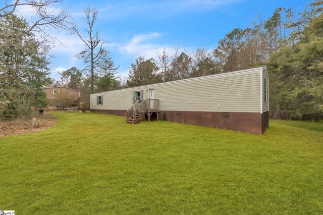 145 Shaw Ridge, Woodruff, SC 29388