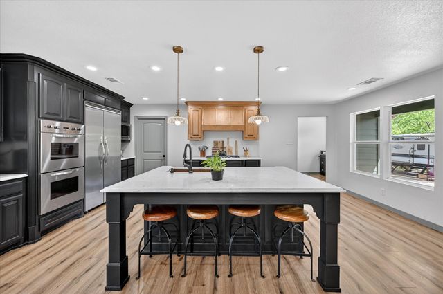 7036 Lotus Trail, Lake Worth, TX 76135