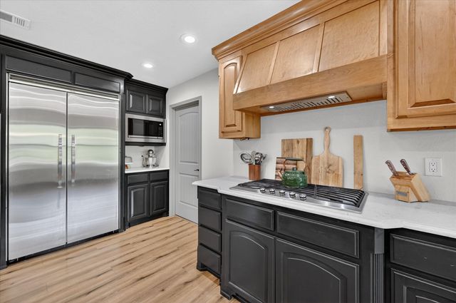 7036 Lotus Trail, Lake Worth, TX 76135