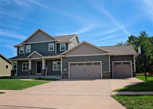 4823 Club House Lane, Eau Claire, WI 54703