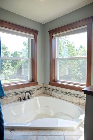 4823 Club House Lane, Eau Claire, WI 54703