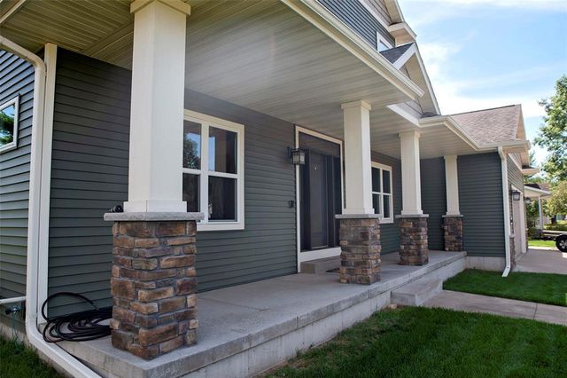 4823 Club House Lane, Eau Claire, WI 54703