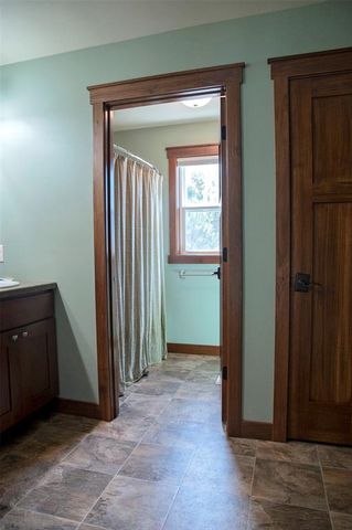 4823 Club House Lane, Eau Claire, WI 54703