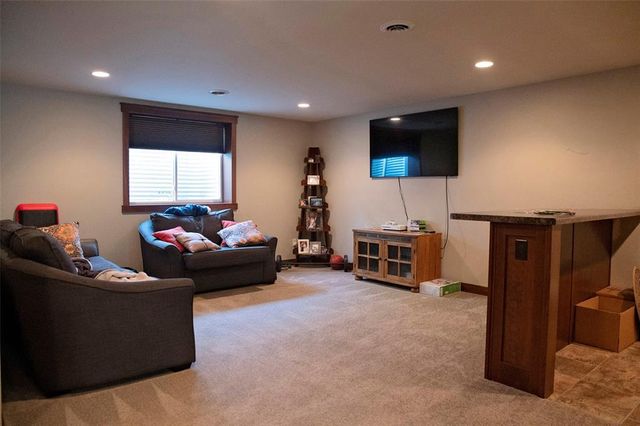 4823 Club House Lane, Eau Claire, WI 54703