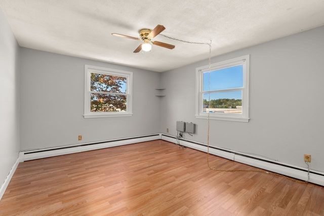 137 John A Dunn Memorial Dr 6, Rockland, MA 02370