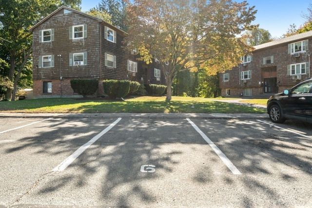 137 John A Dunn Memorial Dr 6, Rockland, MA 02370